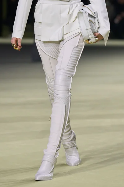 Look 5